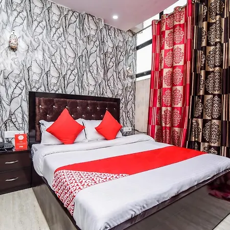 Oyo 22691 Royale Park Inn
